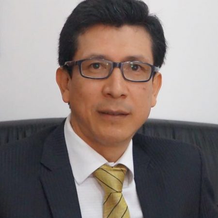 Dr. Charles Marcelo Hidalgo Quishpe