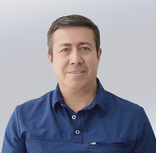 Dr. Carlos Buchelie Eguez